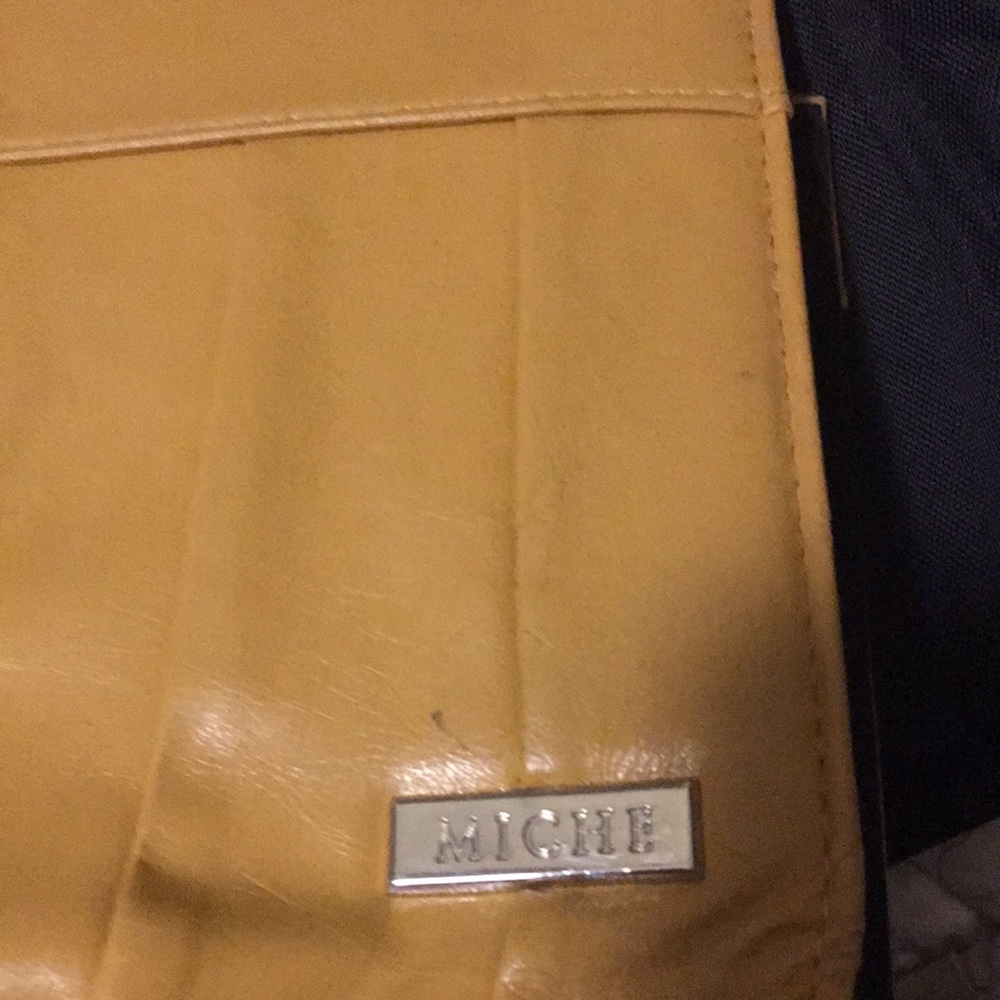 Miche Classic Shell - Picture 2 of 3